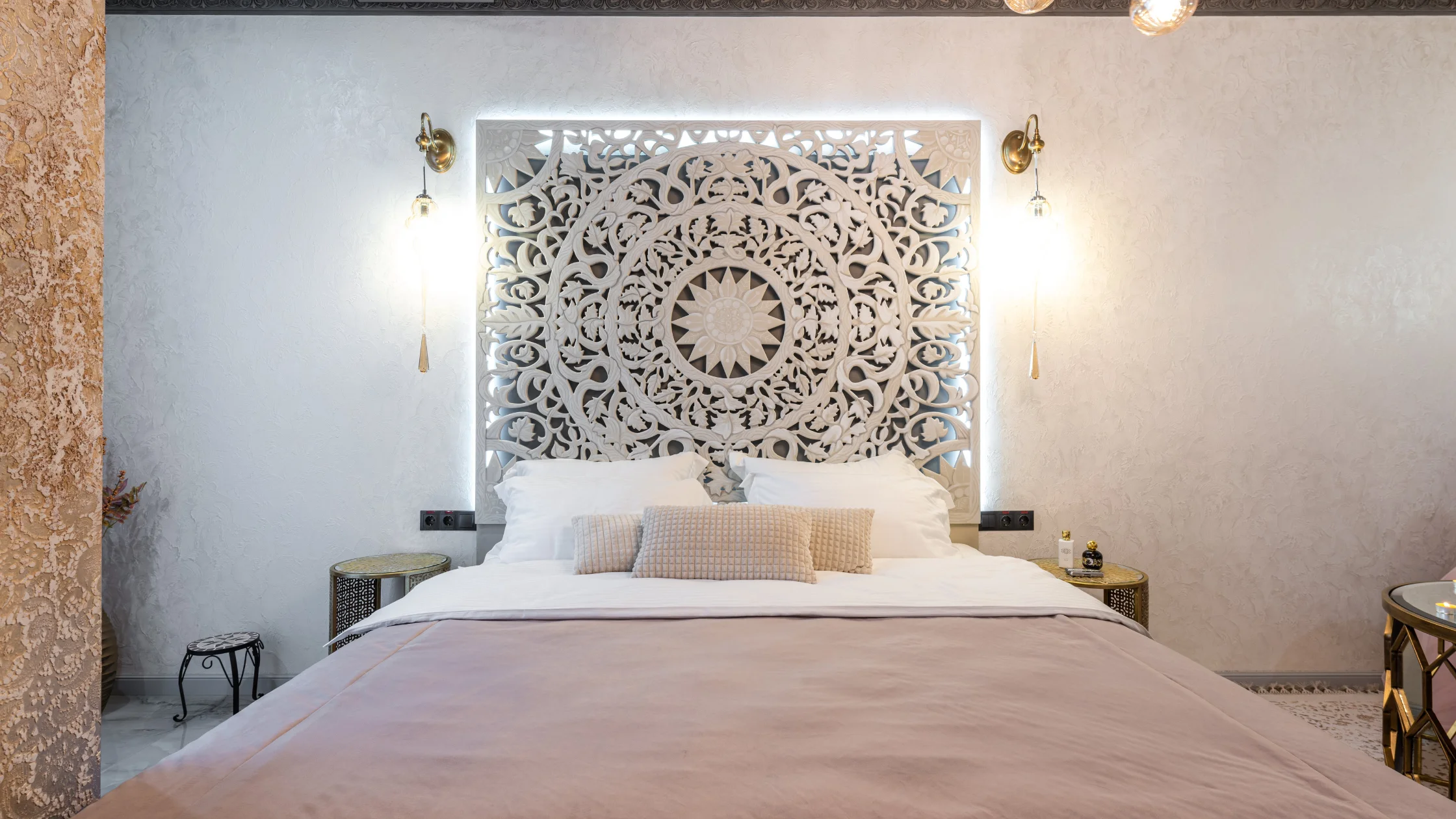 Unlocking the Timeless Charm of Carving Furniture in India in 2024